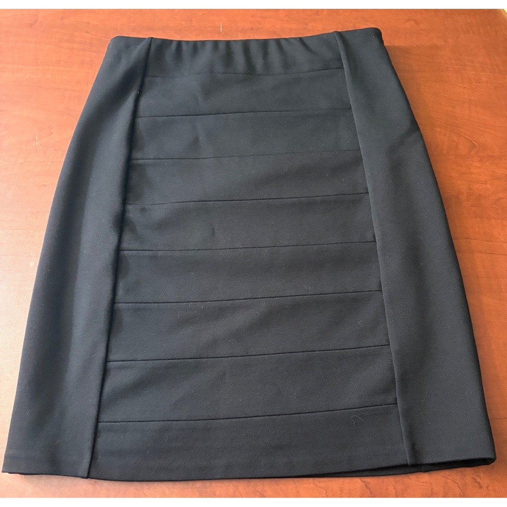 White House Black Market Black Tiered Ponte Pencil Skirt Size 6 Side Zip Lined